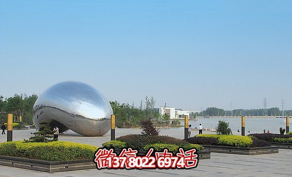 海边公园抽象大型仿真石头鹅卵石博鱼平台
