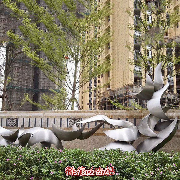 别墅小区抽象不锈钢景观动物博鱼平台