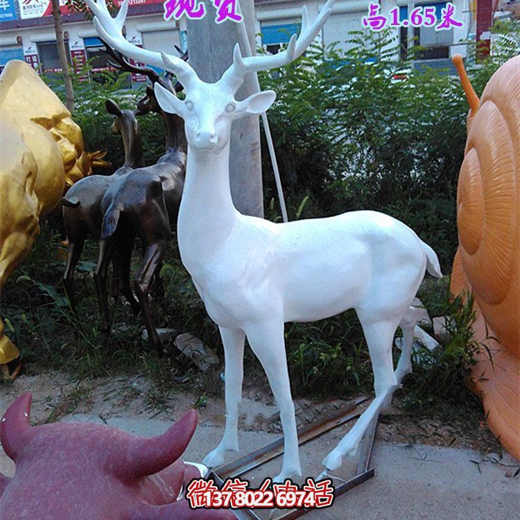 花园装饰摆件不锈钢梅花鹿长颈鹿仿真小鹿玻璃钢动物鹿博鱼平台