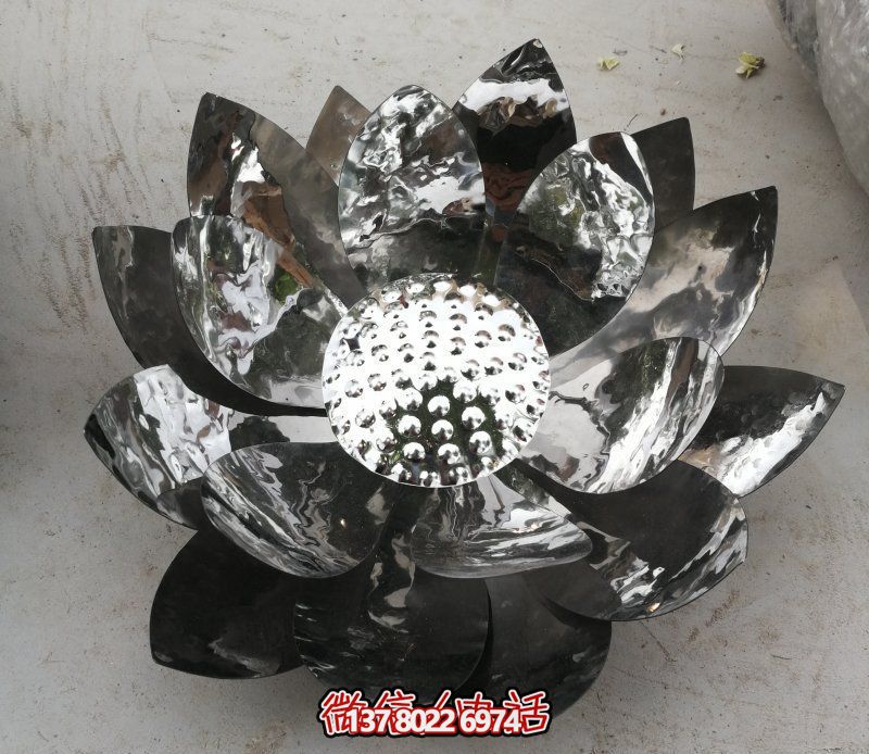 不锈钢镜面几何公园景观荷花博鱼平台