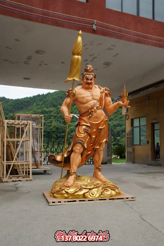景区寺庙大型玻璃钢鎏金天王博鱼平台