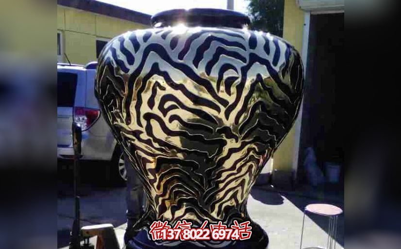 酒店花园摆放鎏金工艺玻璃钢花瓶博鱼平台 酒店花园摆放鎏金工艺玻璃钢花瓶博鱼平台