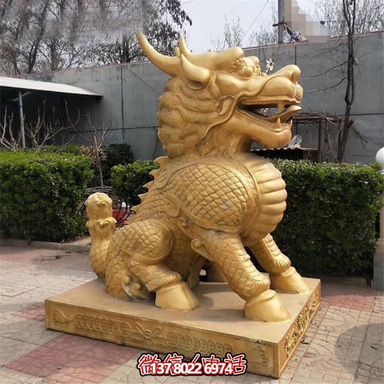 企业门口摆放玻璃钢仿铜麒麟博鱼平台