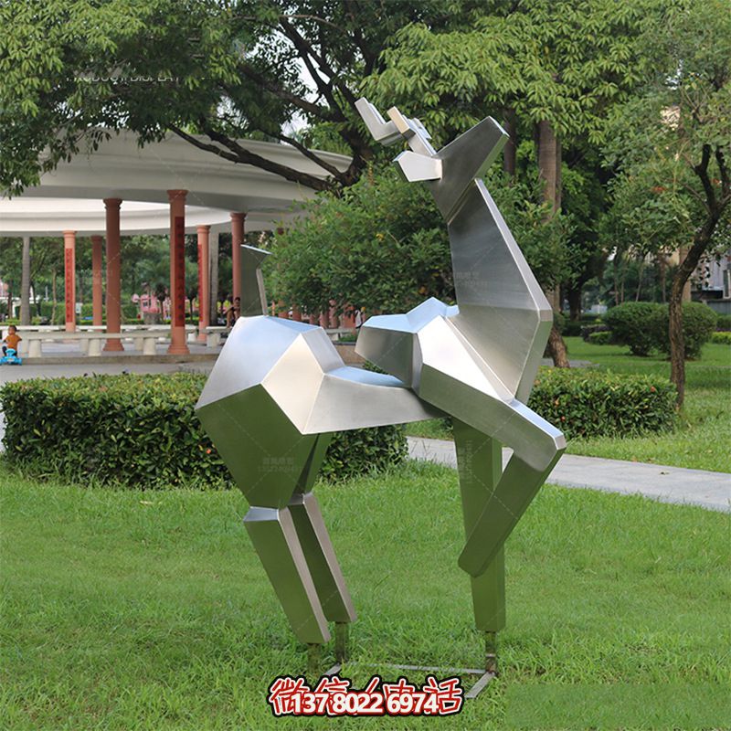 户外景区不锈钢几何抬头望的梅花鹿博鱼平台
