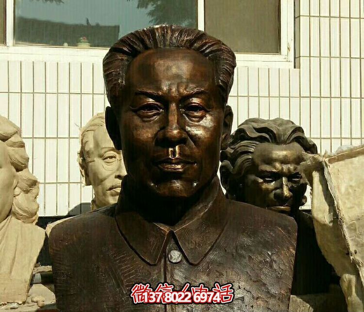 广场铜雕世界伟人刘少奇博鱼平台