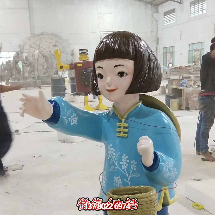 玻璃钢卡通背竹筐采蘑菇小姑娘雕像动漫拿花篮女孩博鱼平台