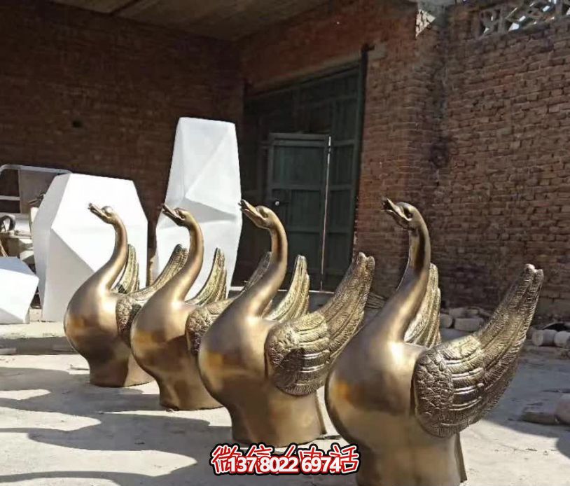 庭院别墅酒店不锈钢铸铜喷金烤漆天鹅博鱼平台