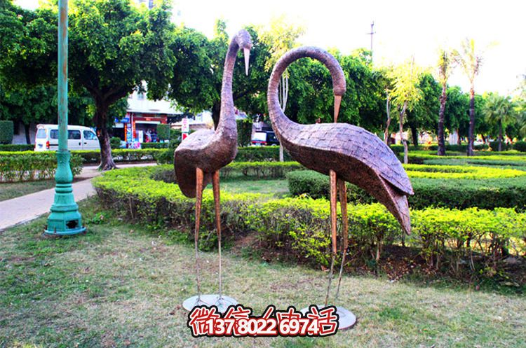 户外公园不锈钢喷漆园林景观装饰品仙鹤博鱼平台