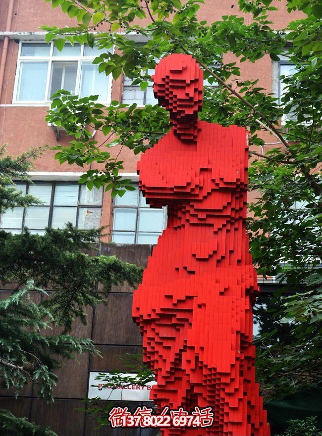 不锈钢抽象街边景观红色维纳斯博鱼平台
