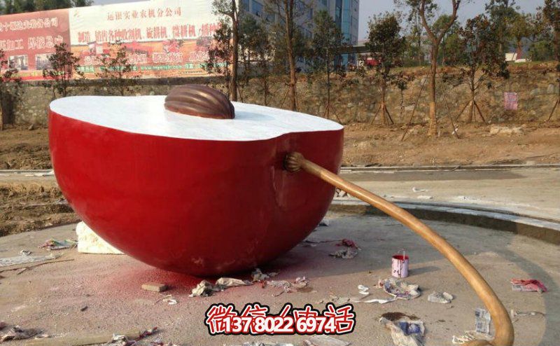 游乐园半块玻璃钢苹果博鱼平台
