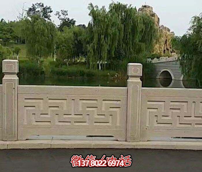 湖边花岗岩浮雕栏板景观博鱼平台