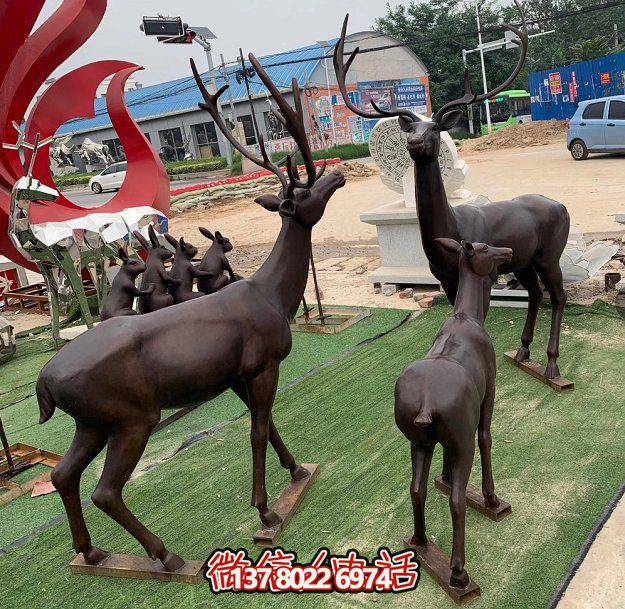 玻璃钢仿铜户外园林动物景观梅花鹿博鱼平台