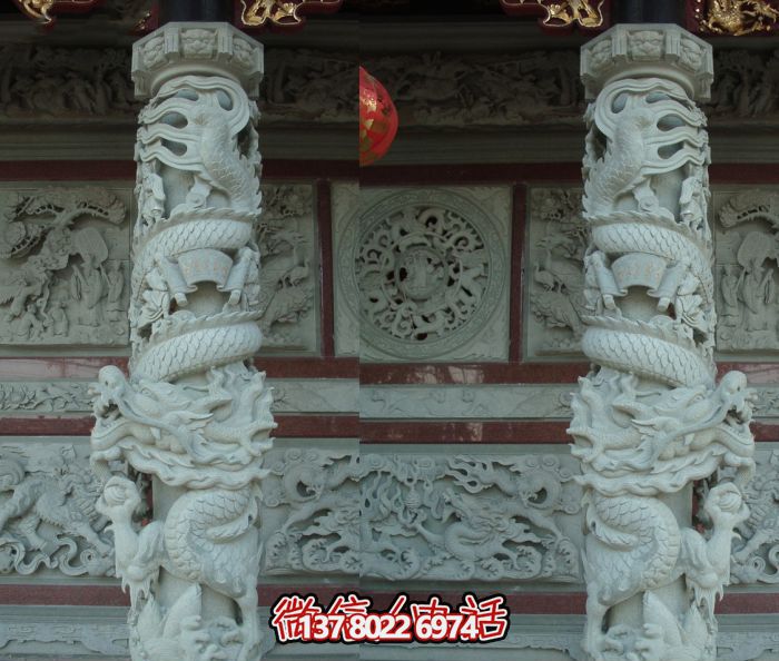 寺庙景区大殿门前大理石龙柱石雕