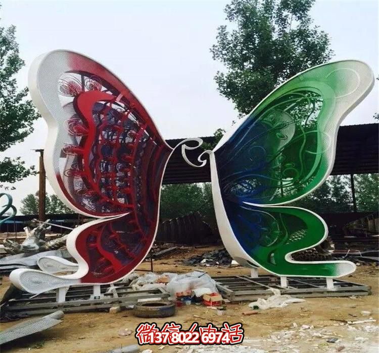 卡通玻璃钢农场蝴蝶博鱼平台