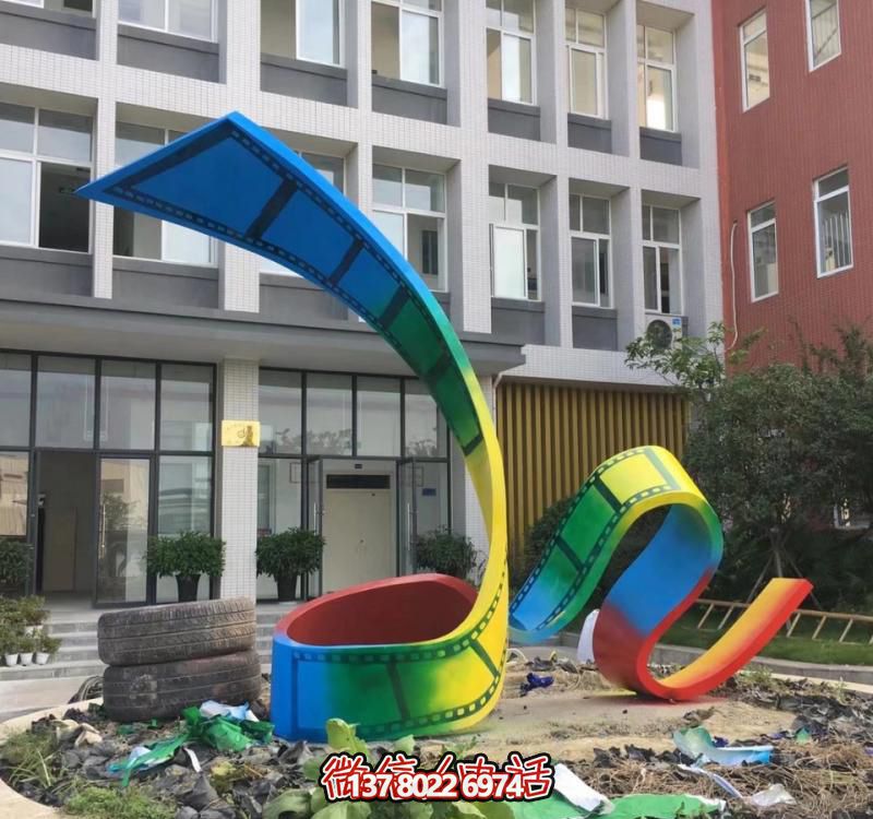 抽象小区玻璃钢抽象胶卷博鱼平台