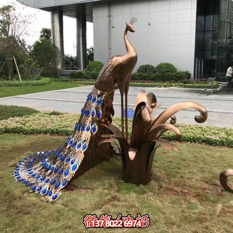 不锈钢烤漆孔雀博鱼平台售楼部户外园林摆件