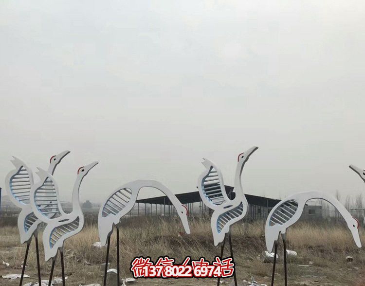 户外田野不锈钢抽象仙鹤博鱼平台