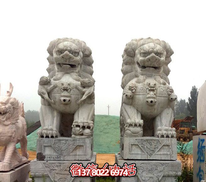 户外草坪大理石石雕创意大型狮子博鱼平台