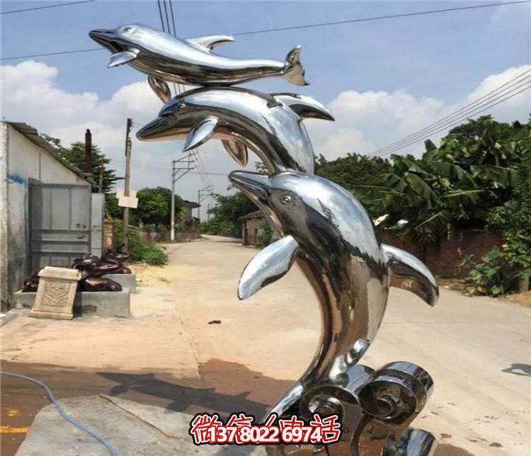 花园摆放三只不锈钢海豚博鱼平台