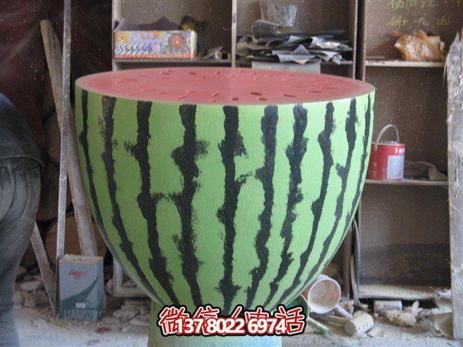 公园玻璃钢创意景观西瓜博鱼平台