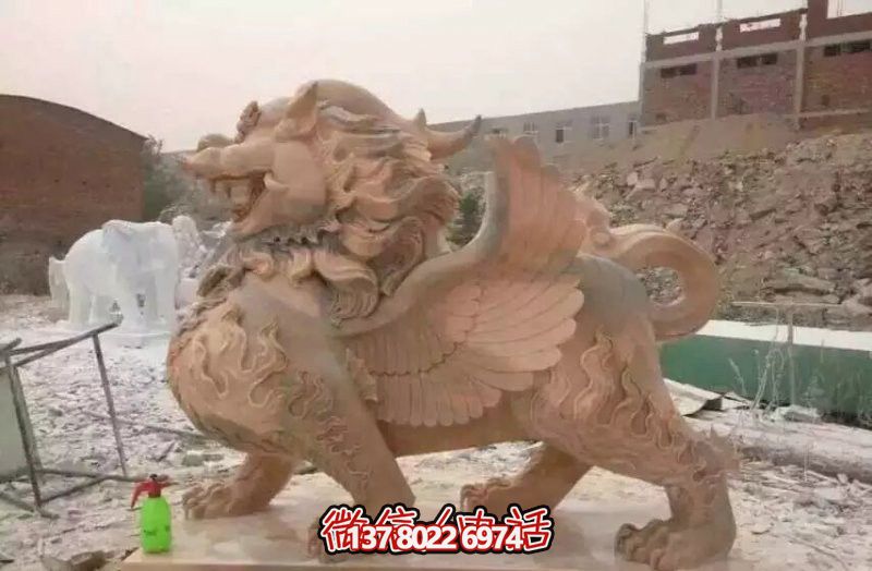 户外广场大型神兽景观石雕黄蜡石貔貅博鱼平台