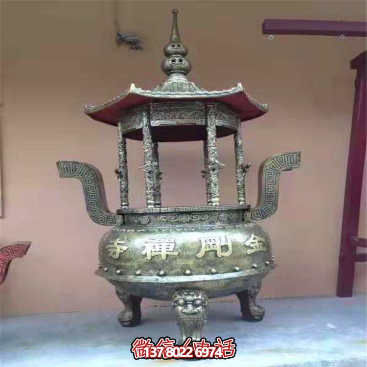 道观户外摆放圆形化宝香炉