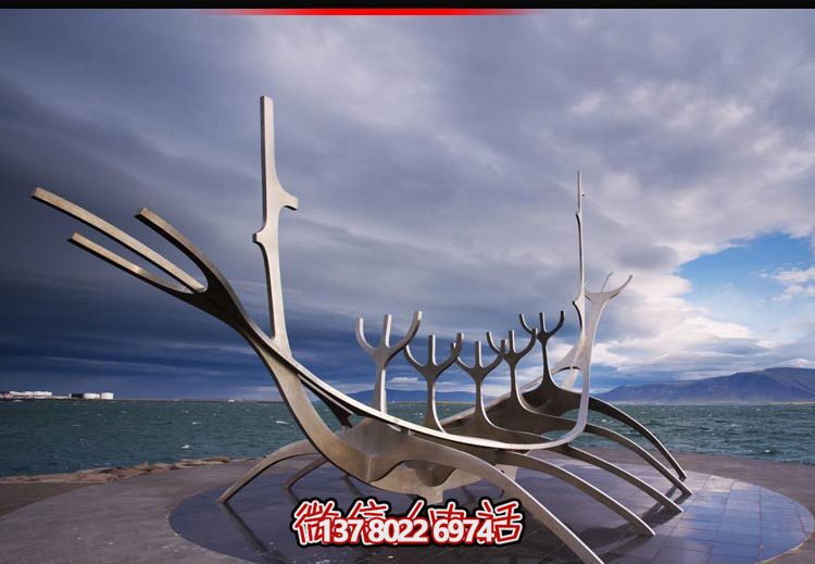 海边广场抽象不锈钢树枝景观博鱼平台