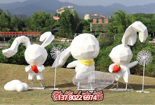 不锈钢块面博鱼平台——网红博鱼平台，造型新颖，富有活力。