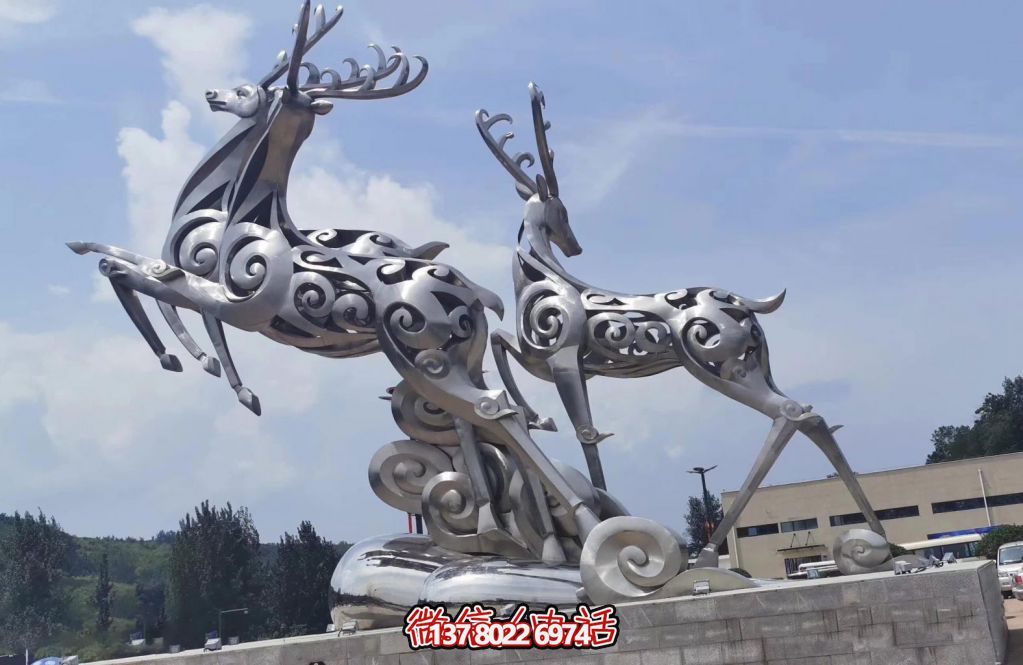 大型不锈钢动物博鱼平台——景观博鱼平台《凌云瑞鹿》